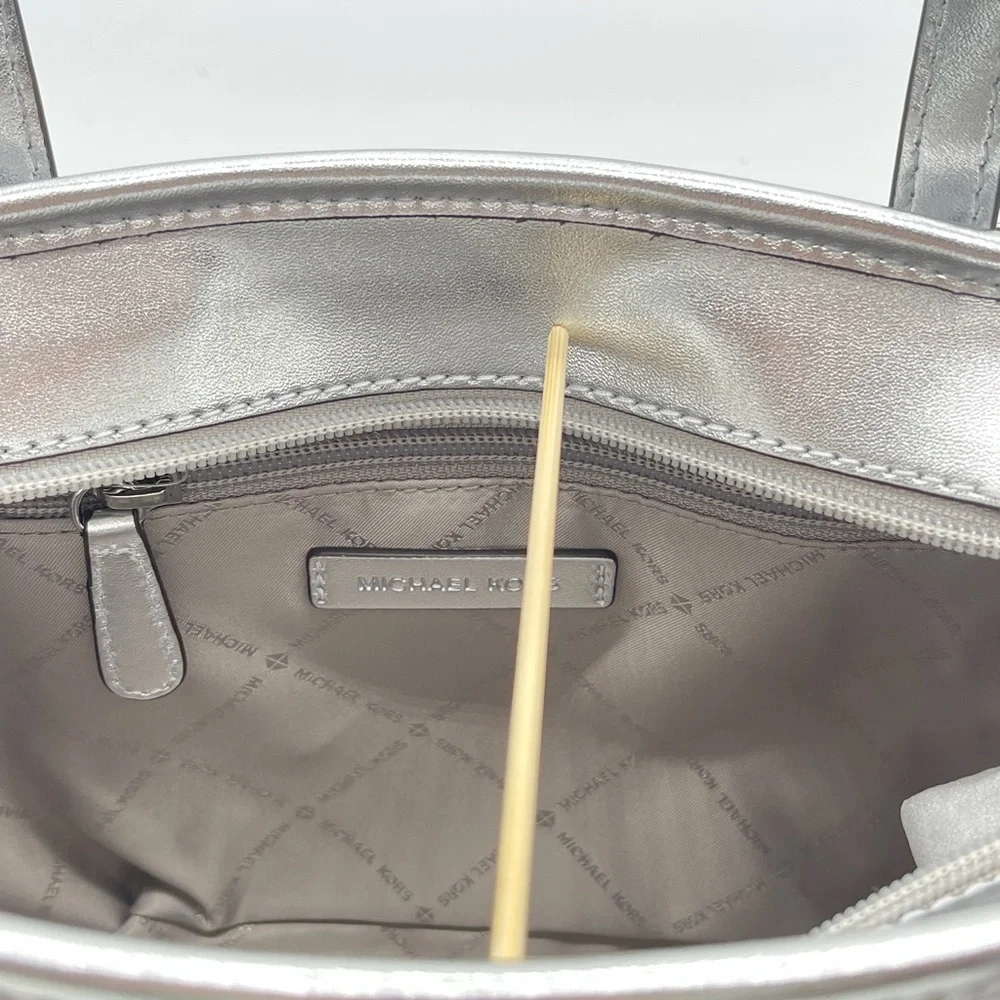 Michael Kors JST Xsmall Top Zip Tote Bag Bright White Multi